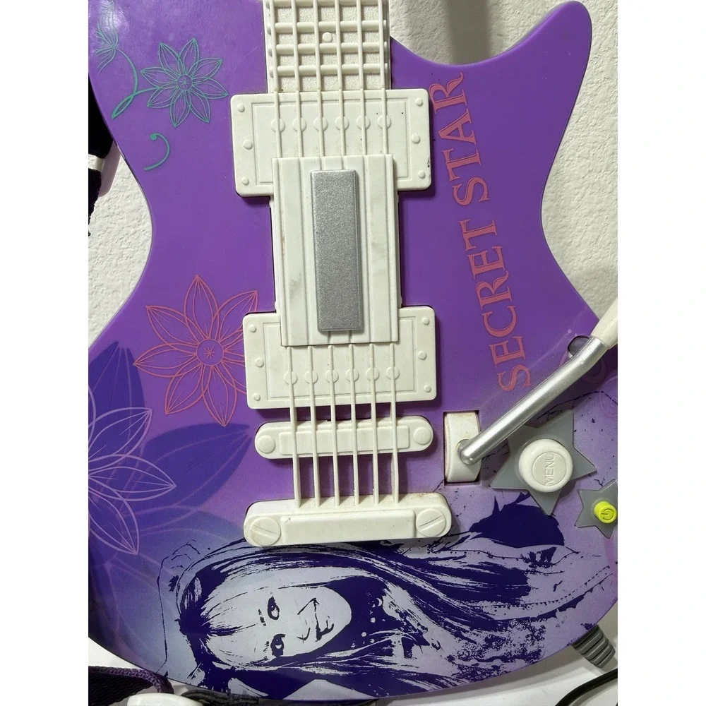 Disney Hannah Montana Secret Star TV Games Guitar Controller Purple 2008 Jakks